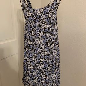 Women’s dress